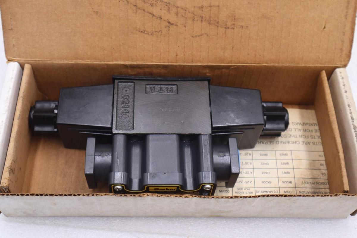 Used PARKER D1VW2CNYCF4-75 110/120V .42A 4000PSI NSMP STOCK 4002