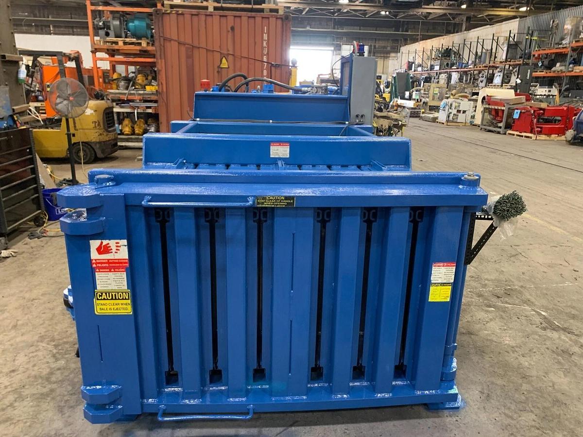 Used EXCEL EX62 CLOSED DOOR BALER 20HP TWIN RAM CYLINDERS