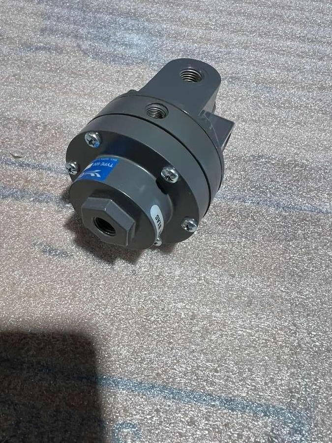 Used NEW OPEN BOX CONTROLAIR INC 600-BDZ / 600BDZ 1/4'' NPT STK L705CC