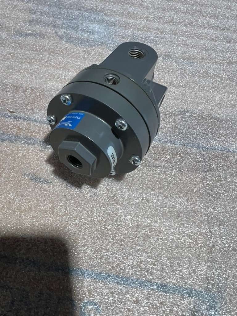 Used NEW OPEN BOX CONTROLAIR INC 600-BDZ / 600BDZ 1/4'' NPT STK L705CC