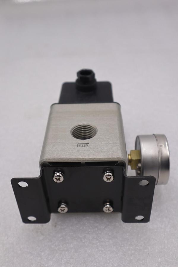 SMC IT402-304BG-X37 E/P Regulator NEW UNIT STOCK K-2544