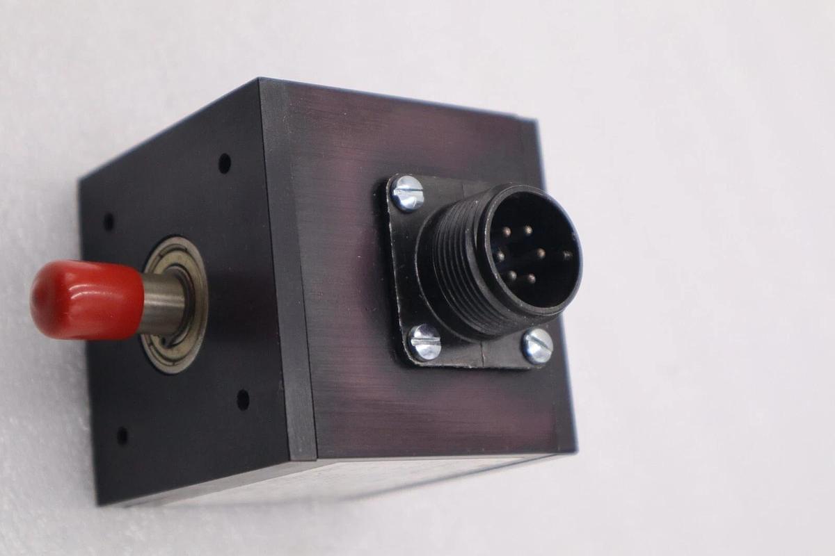 Used J.R. WILLIS ENCODER RSBQ-600/5 M80 SERIAL NO 71236 STOCK L-200C