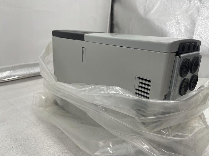 NEW 20BD2P1A0AYNAND0-B Allen-Bradley 2.1A 460V 1HP Powerflex 700 STOCK 3909