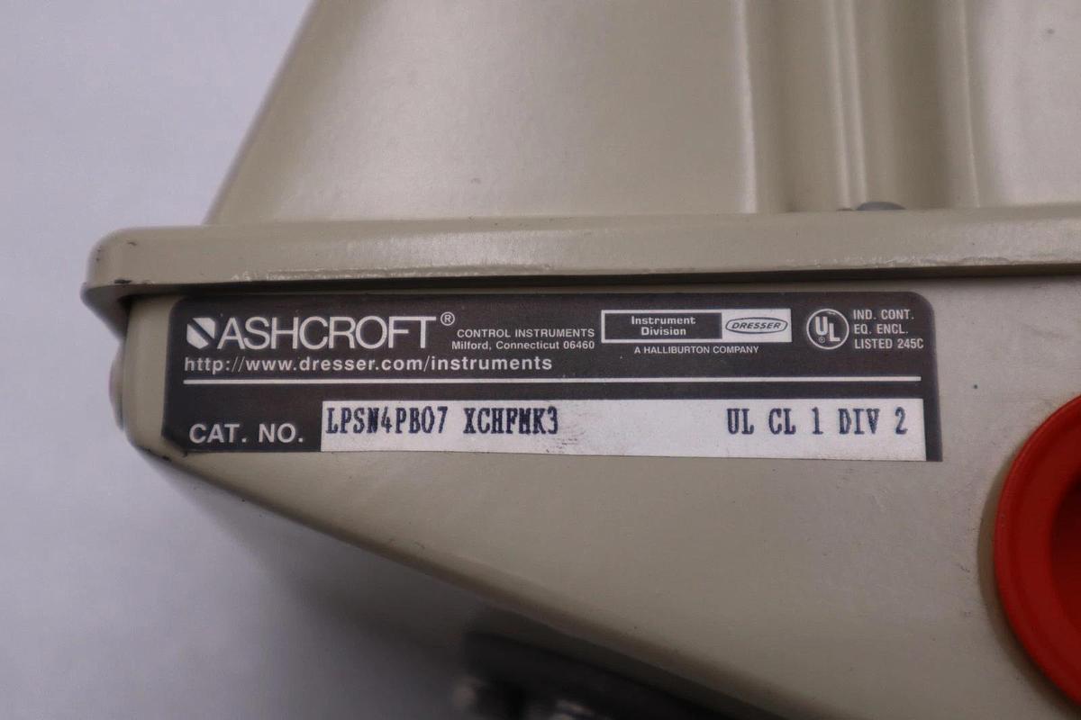 Used NEW ASHCROFT LPSN4PB07 XCHFMK3 Pressure Switch 15psi 125/250VAC STOCK H1366