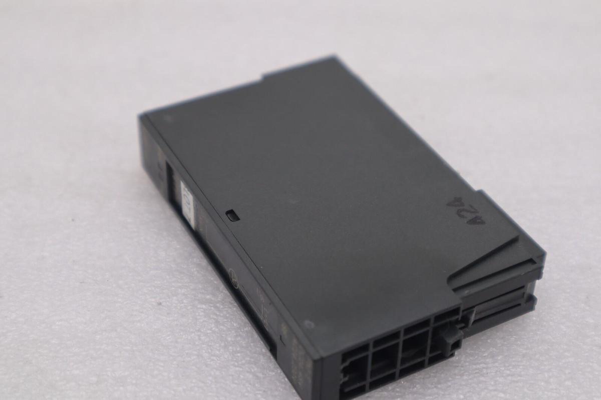 Used Siemens SIMATIC S7 6ES7 138-4CB10-0AB0 STOCK K-3941