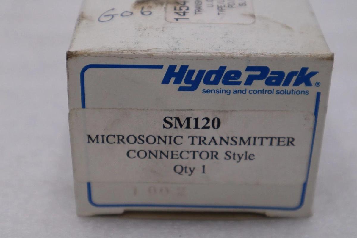 Used SCHNEIDER ELECTRIC SM120 THRU BEAM TRANSMITTER 15 VDC 60 MA MICROSONIC #H756A