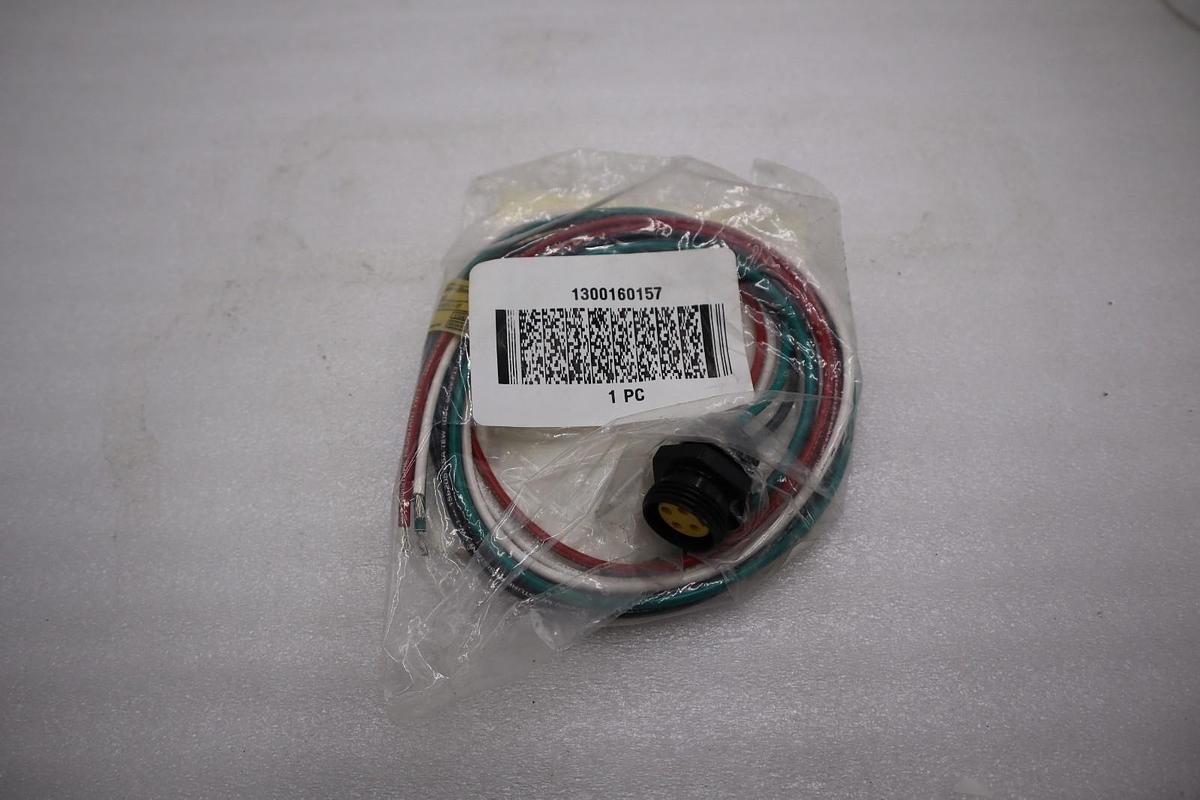 NEW AB Allen Bradley 888N-F4AF1-3F Receptacle 888NF4AF13F CABLE STOCK H1112