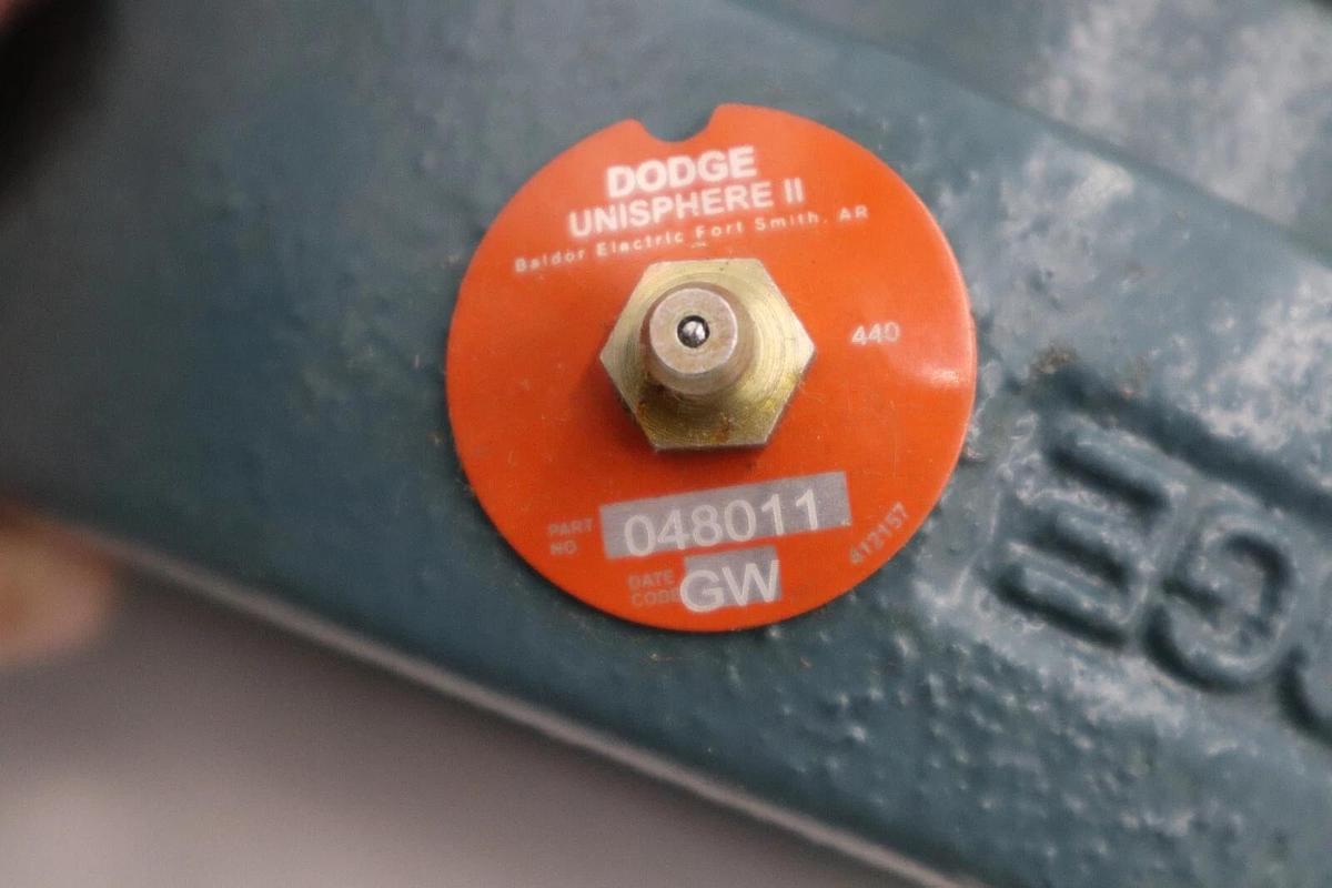 DODGE 048011 P2B-UN2-215 UNI-II / P2BUN2215UNIII NEW WITH BOX STOCK 806D