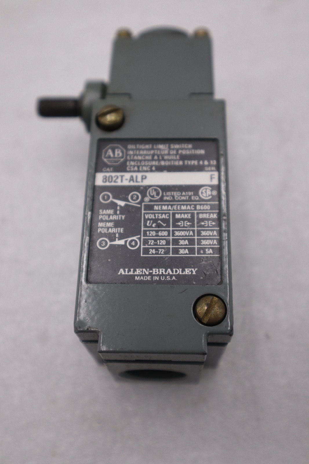 Used NEW OPEN BOX AB ALLEN BRADLEY 802T-ALP LIMIT SWITCH SER.J 802TALP STK L84C