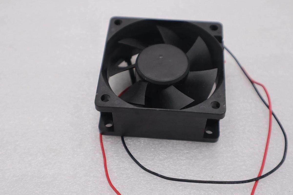 Dayton 6KD71B Fan Axial 19.3 CFM 24 V - NEW NO BOX - STOCK H1660A