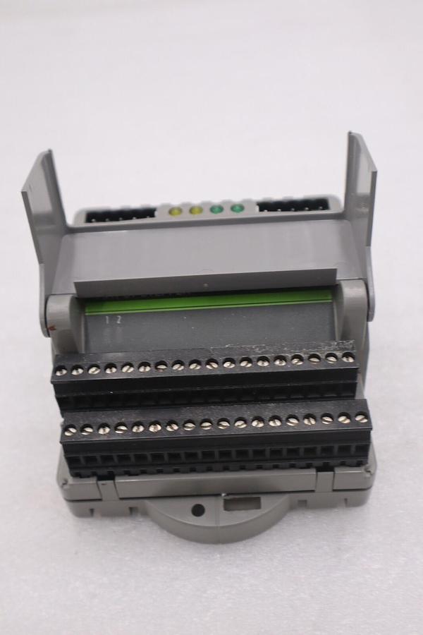 Used GIDDINGS & LEWIS M.1017.3143 R5 STEPPER OUTPUT ENCODER INPUT STOCK 659-D