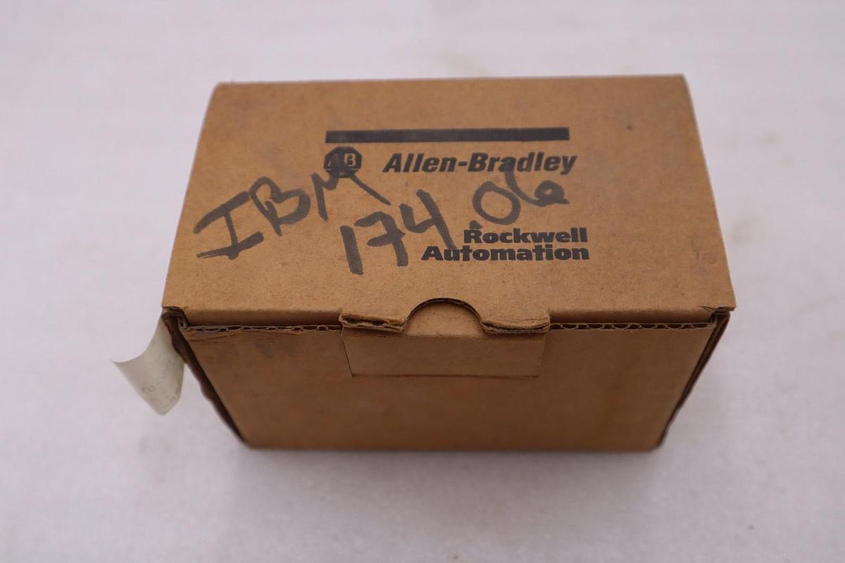 ALLEN BRADLEY 592-A2EA OVERLOAD RELAY- NEW IN BOX - STOCK GF514A