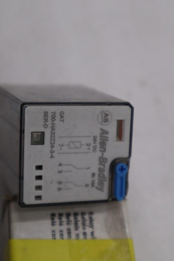 Used NEW OPEN BOX AB Allen Bradley 700-HA32Z24-3-4/D Relay STK K2102CC