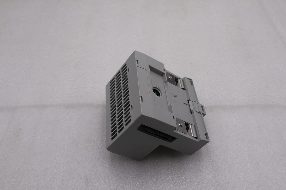 New Allen Bradley 1786-RPA B ControlNet Repeater Adapter STOCK K-123-A