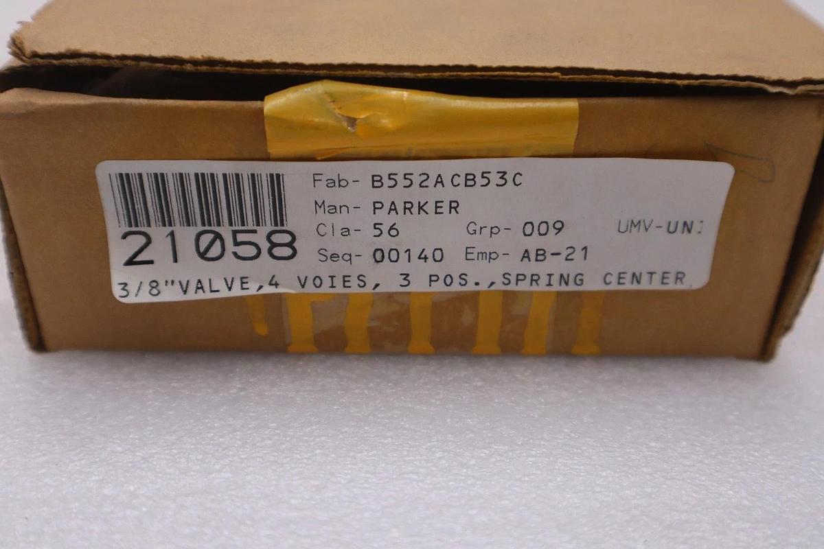 NEW OPEN BOX Parker B552ACB53C Pneumatic Solenoid Valve 150 PSI STK GF484A