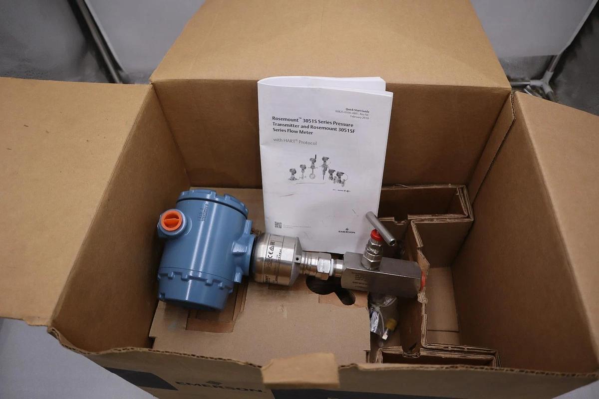 Used ROSEMOUNT 3051S, 3051SF W/ 0306RT22BA11 TWO VALVE PRESSURE MANIFOLD - STK GF290