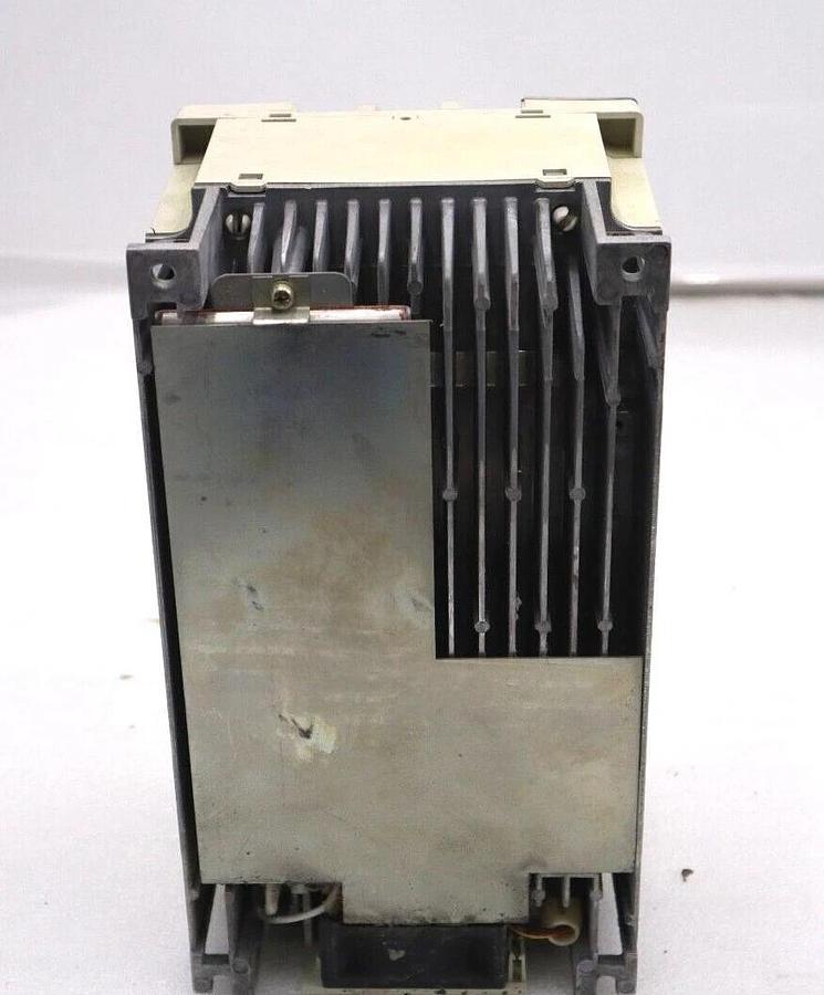 Used MITSUBISHI FR-A820 1.5K TFA INVERTER A500 240 V #L-220