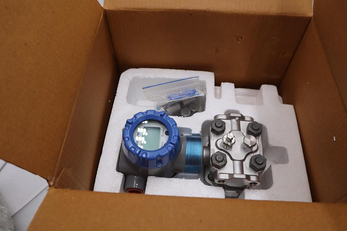 HONEYWELL STD725-E1HK2AS-1-A-AHT-11S-A-30A6-FX,F3,TP,PM-0000 PRESSURE STOCK 501B