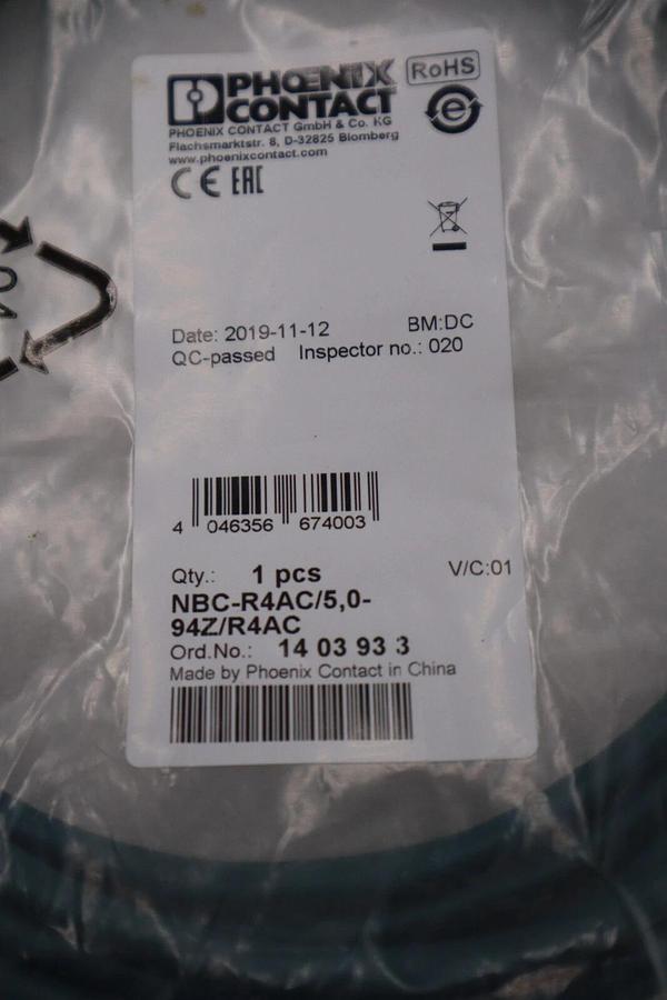 Used NEW PHOENIX CONTACT Prefabricated Network Cable NBC-R4AC/5,0-94Z/R4AC STK G725