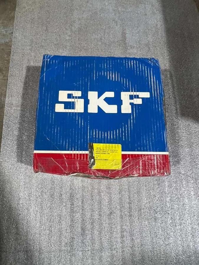 NEW SKF 22324CCC3W33 / 22324 CC/C3W33 SPHERICAL ROLLER BEARING - STOCK CC-03