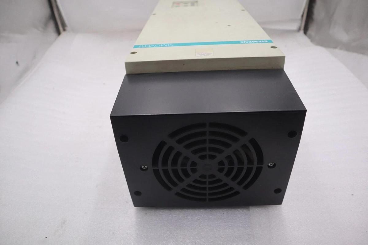 SIEMENS 6SE2117-3AA21 / 6SE21173AA21 (NEW) DRIVE AC 15HP 25AMP 300/500V #999-C
