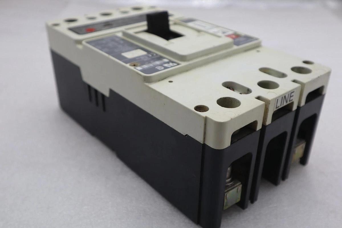Used CUTLER-HAMMER HM2P400X5WS10 MOTOR CIRCUIT PROTECTOR SERIES C 600VAC STOCK #3226
