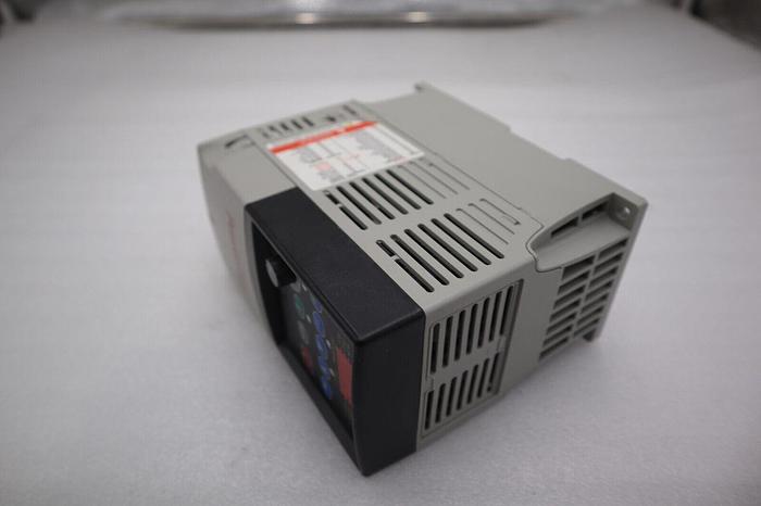 Used Allen Bradley 22A-D2P3N104 /A PowerFlex 4 AC Drive 1HP 3Ph 480V STOCK 5772
