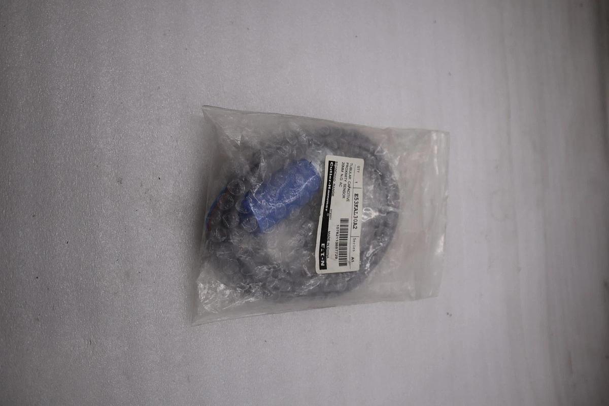 NEW CUTLER HAMMER E53KAL30A2 PROXIMITY SENSOR SERIES A1 STK H1412