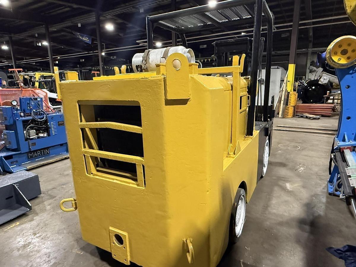 Used 20,000 LB. POUND SILENT HOIST MODEL FK S12 / FKS12 FORKLIFT WITH 4334 HOURS