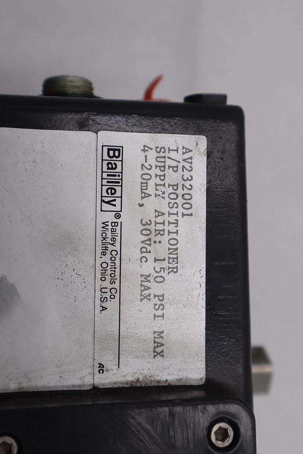 Used Bailey AV232001 I/P Positioner Pneumatic 150 psi max CSQ STOCK 2468
