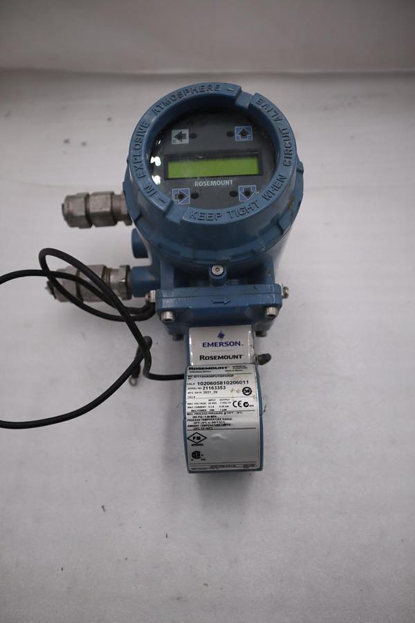 Used ROSEMOUNT 8732EMT1A1M4 MAGNETIC FLOWMETER TRANSMITTER WITH FLOWTUBE STOCK H1922