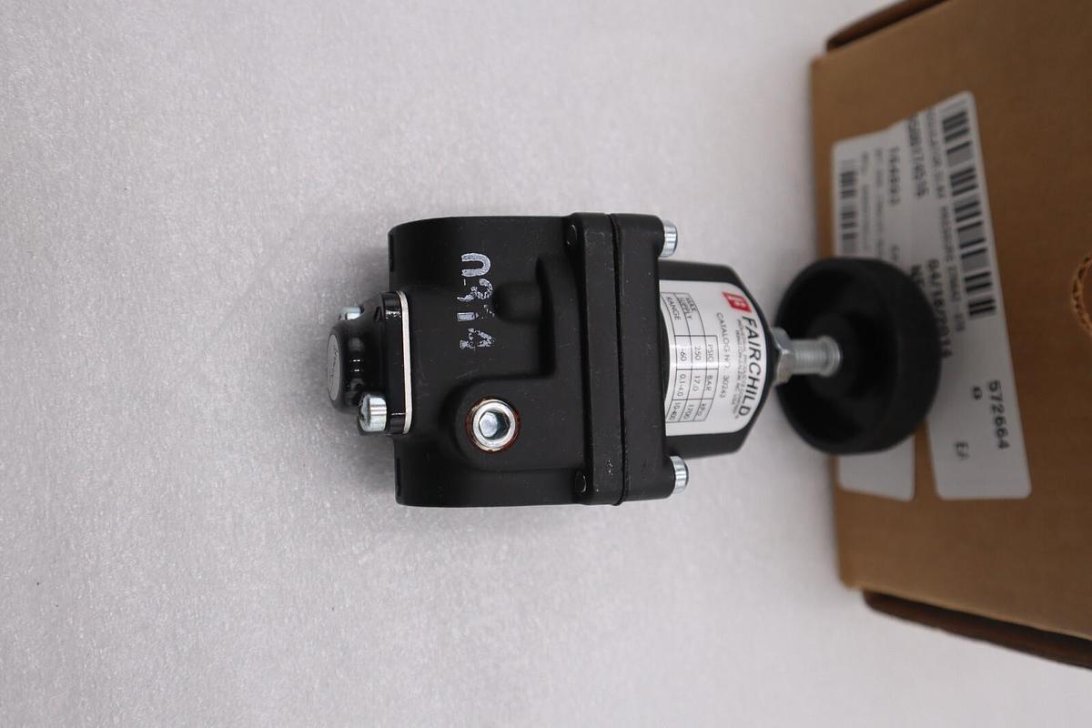 Used NEW OPEN BOX FAIRCHILD 30243 PNEUMATIC REGULATOR STOCK G-76-A