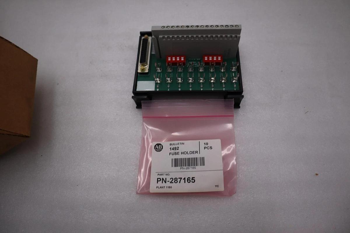 Used ALLEN BRADLEY 1492-AIFM8-F-5 SER. C 10-30VDC - NEW - STOCK 3150CC