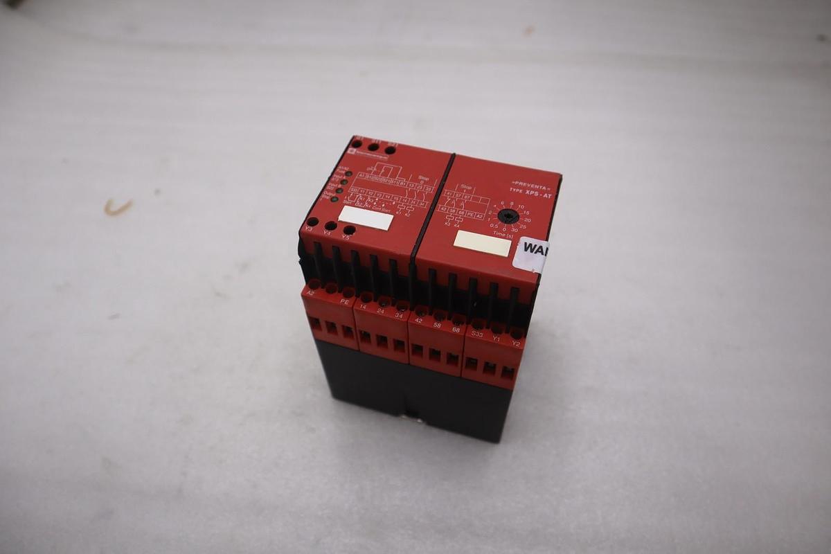 Used TELEMECANIQUE XPSAT5110 XPS-AT 24VAC 1.5A - NEW NO BOX - STOCK 854B