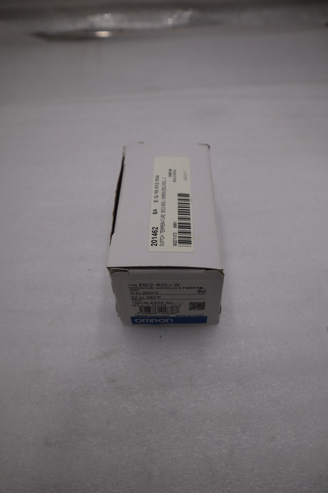 Used NEW OPEN BOX OMRON E5C2-R20J-W TEMPERATURE CONTROLLER E5C2R20JW STK G686A