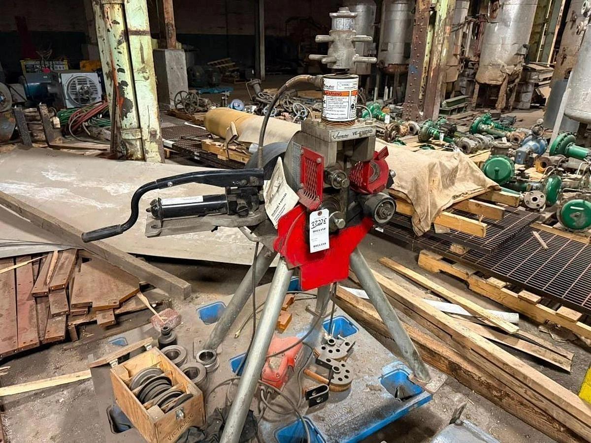 Used VITAULIC TOOL COMPANY MODEL VE-416FSD  ROLL GROOVING TOOL VE-416-FSD