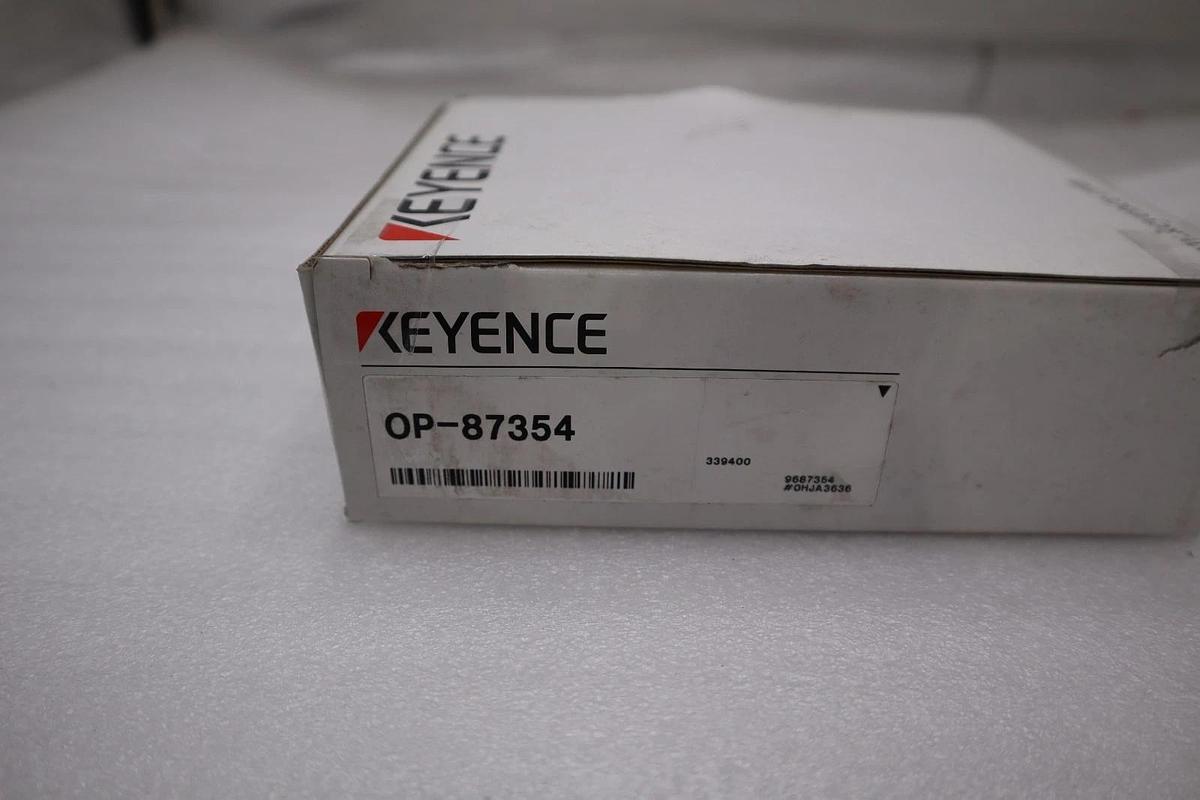 NEW OPEN BOX Keyence OP-87354 Standard control cable STOCK H865A