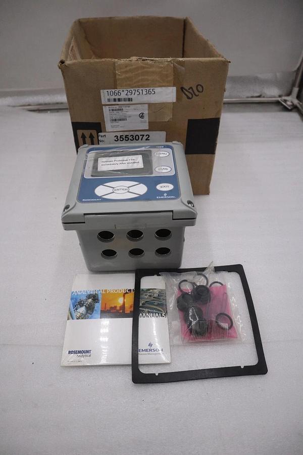 Rosemount 1066-T-HT-60 Liquid Analytical Transmitter, New WITH BOX STOCK 5587A