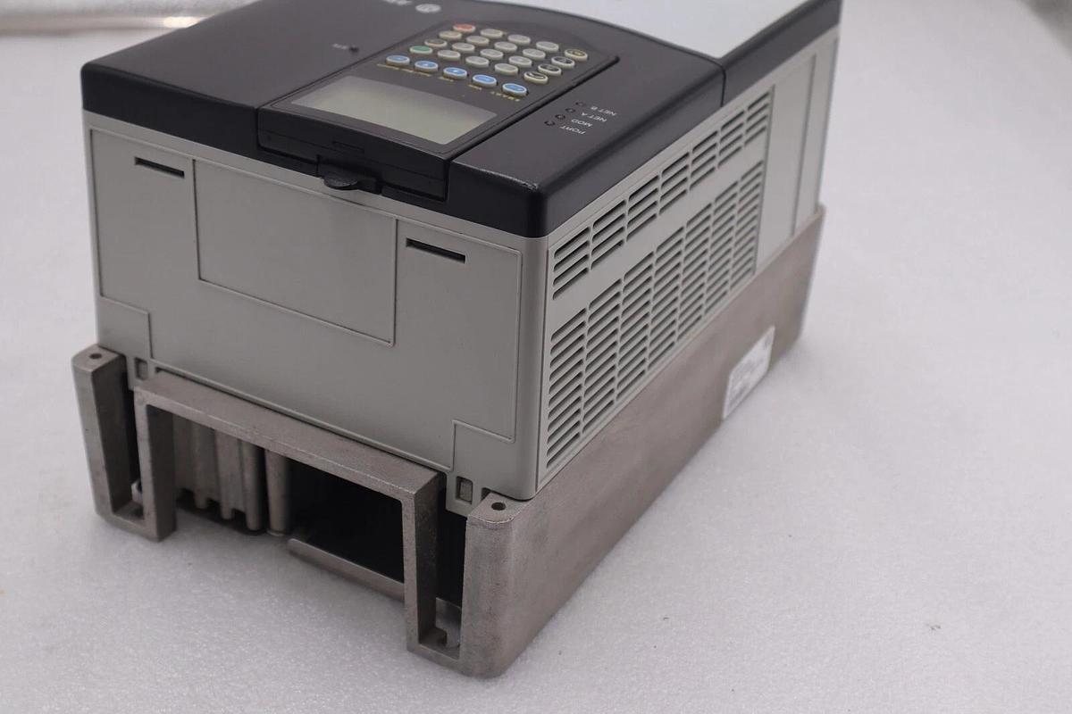 Allen Bradley 20AD014A0AYNANC0 Powerflex 70 AC Drive Normal Duty 10HP STK 2496