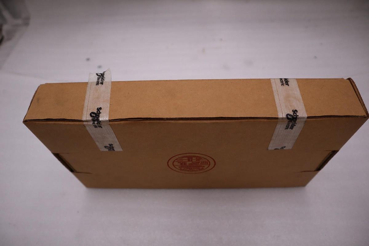 NEW Schneider 140DAO84210 Module 140DA084210 STOCK H1630A