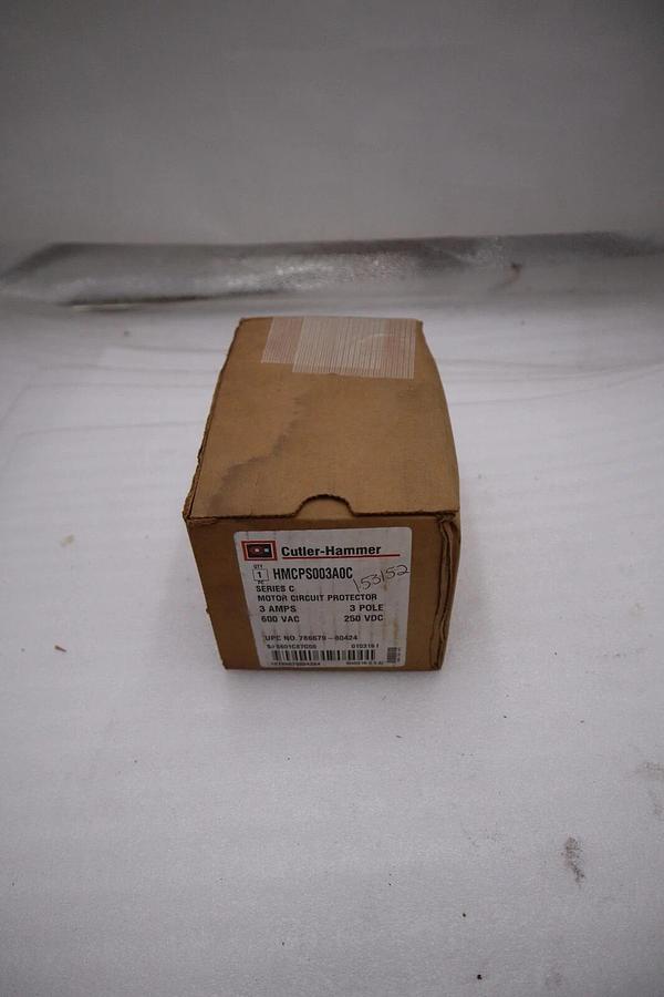 NEW OPEN BOX EATON CUTLER HAMMER HMCPS003A0C 3POLE 600V 3A CIRCUIT BREAKER H1033