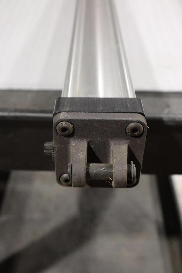 Used PARKER 1P4MA0026806 PNEUMATIC CYLINDER SERIES 4MA STOCK H1895