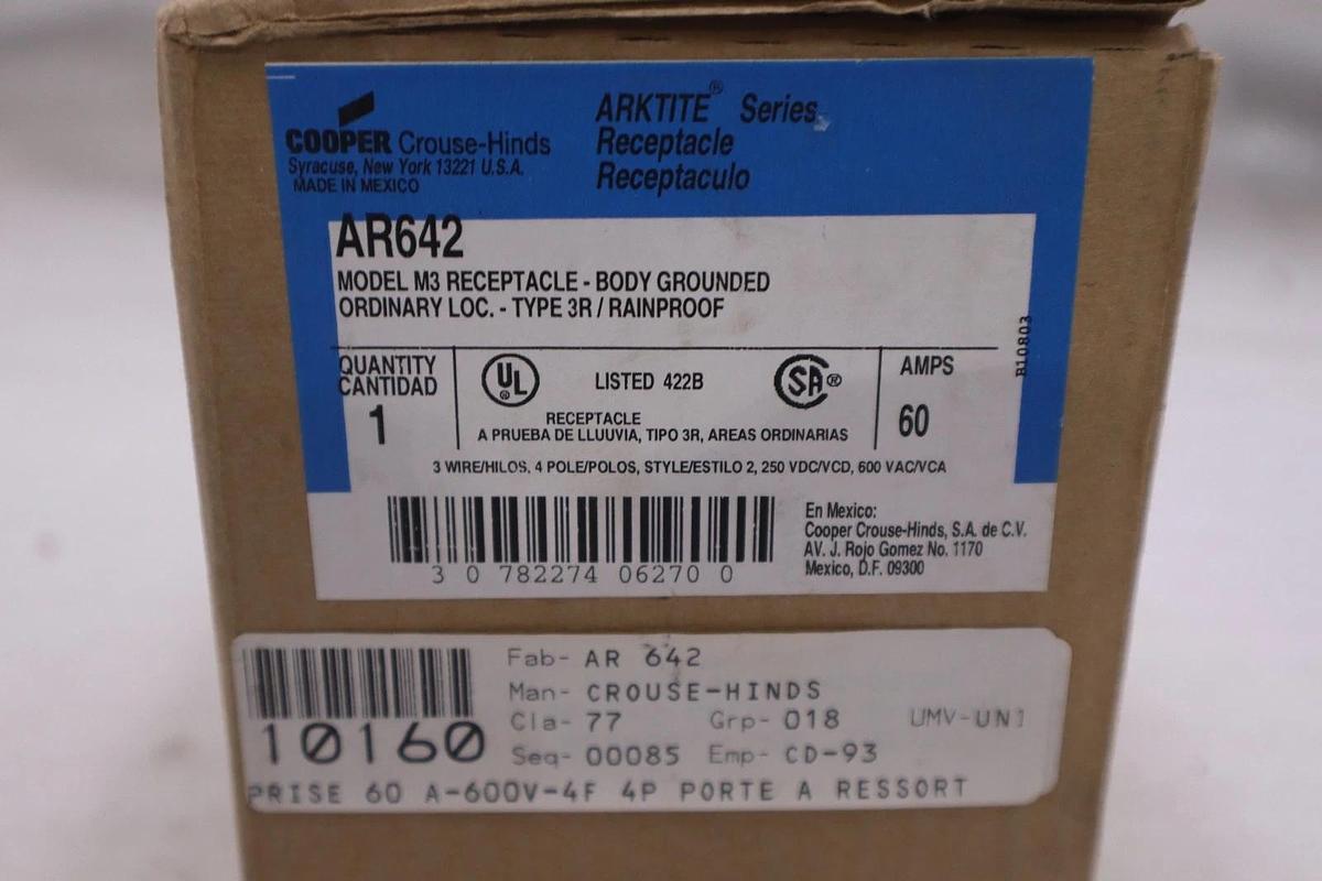 NEW OPEN BOX COOPER CROUSE HINDS AR642 RECEPTACLE STOCK K289A