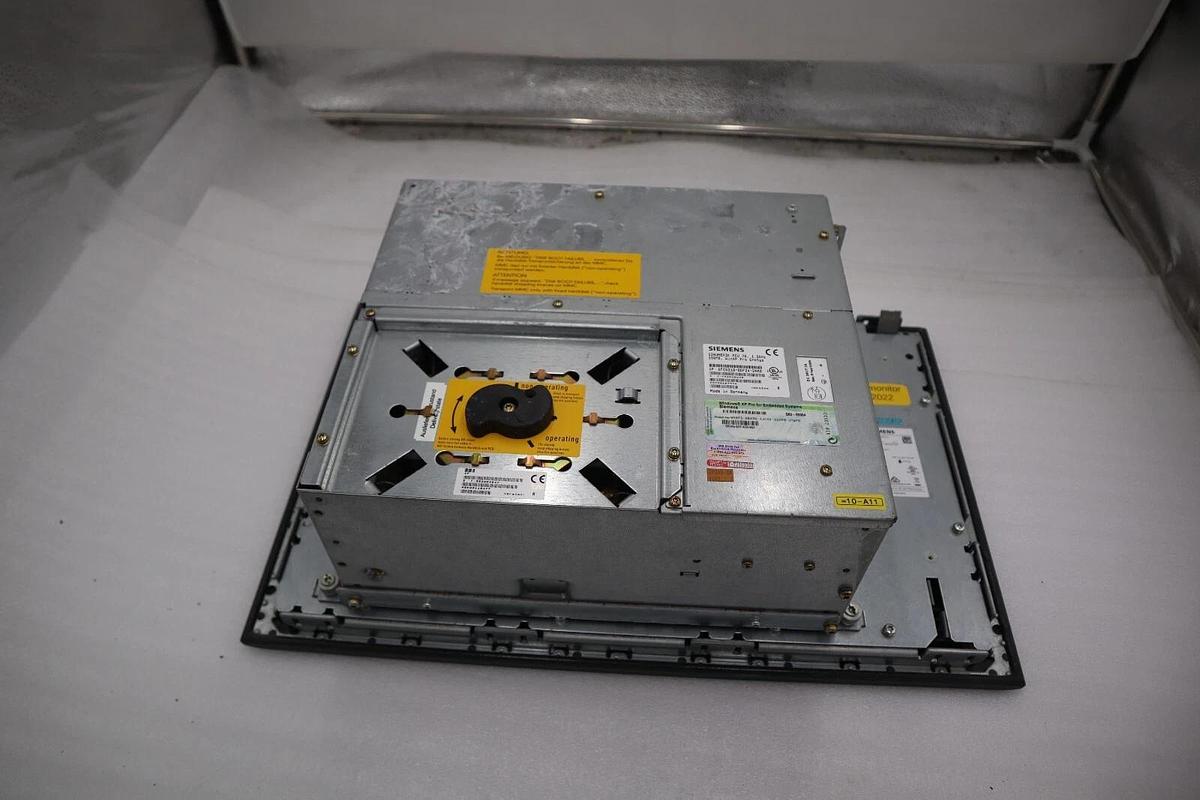 Used Siemens SINUMERIK 6FC5210-0DF24-2AA0 PCU 70, 1,2GHz STOCK 1383C