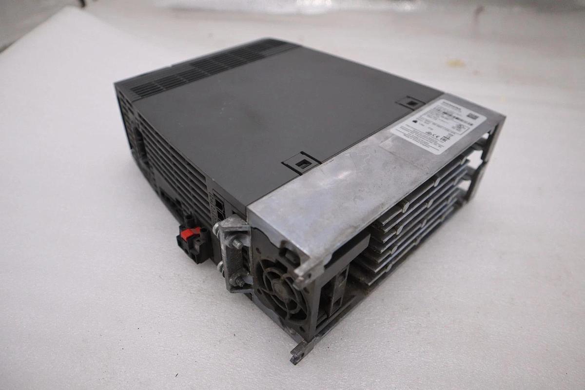 Used Siemens 6SL3210-1KE17-5UF1 Sinamics Frequency Converter 3.0 kW 4 HP STOCK H1139