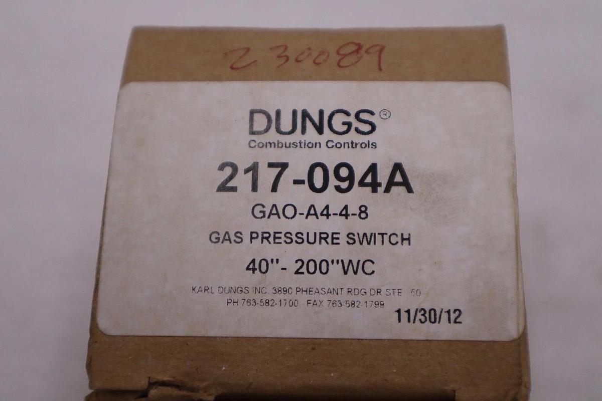 Used NEW OPEN BOX DUNGS GAS PRESSURE SWITCH 217-094A STOCK H966A