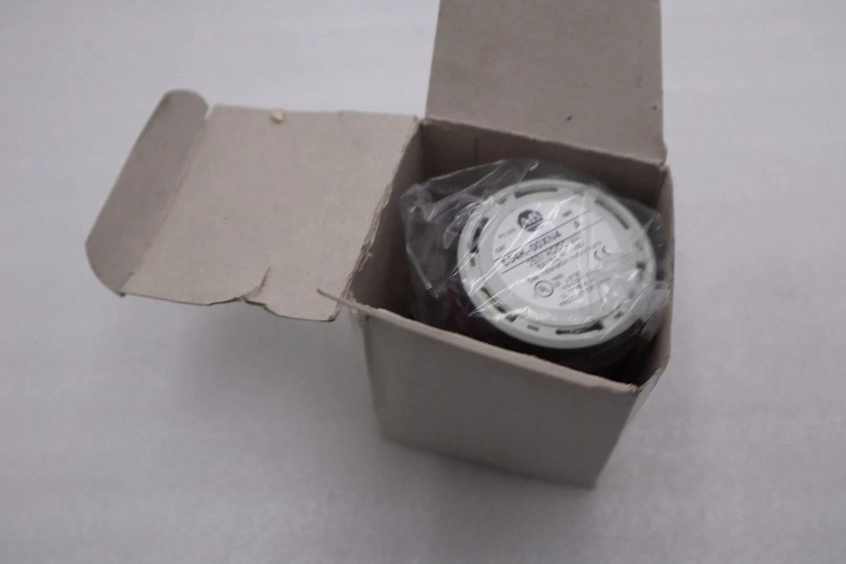 Used NEW ALLEN BRADLEY 854K-00XN4 STACK LIGHT STOCK H844A