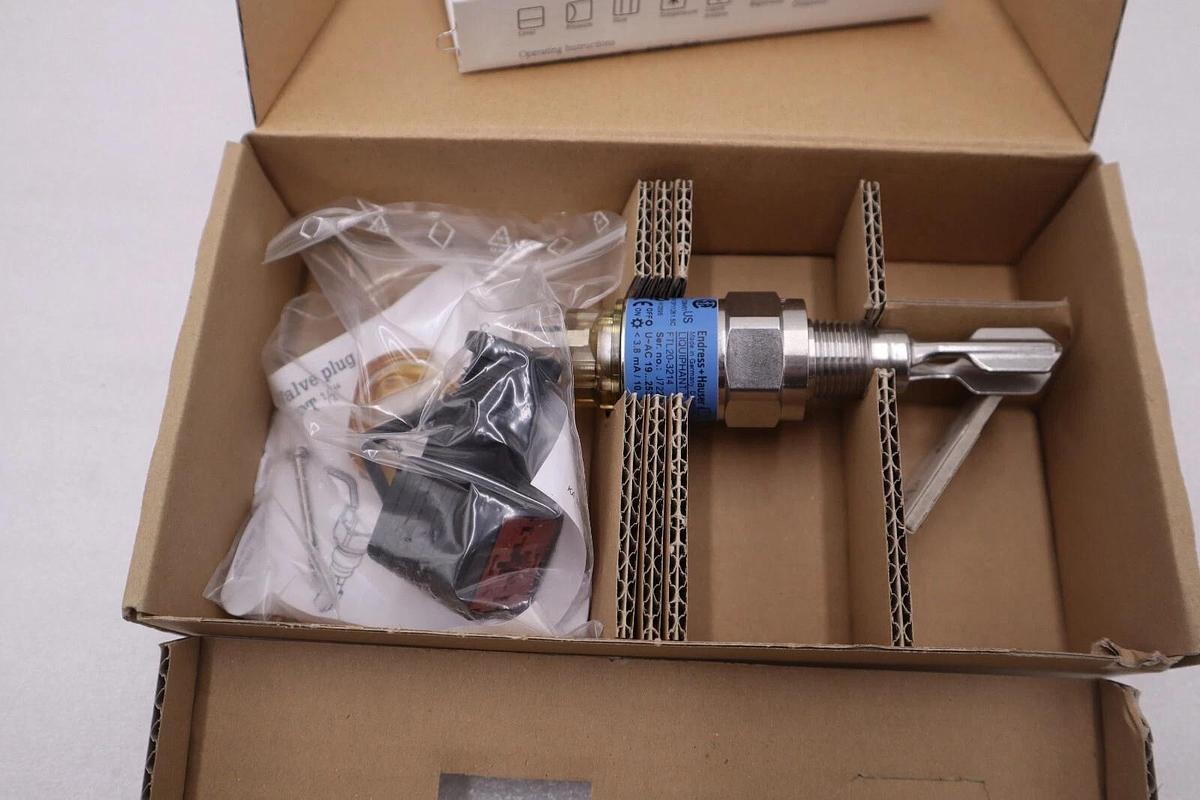 NEW ENDRESS & HAUSER FTL20-3214 LIQUIPHANT FTL20 STOCK G237