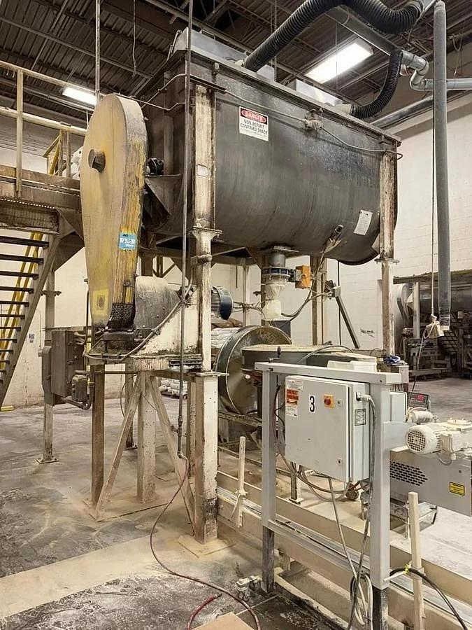 Used J.H. DAY STAINLESS STEEL DOUBLE SPIRAL RIBBON BLENDER APPROX 135 CUBIC FEET
