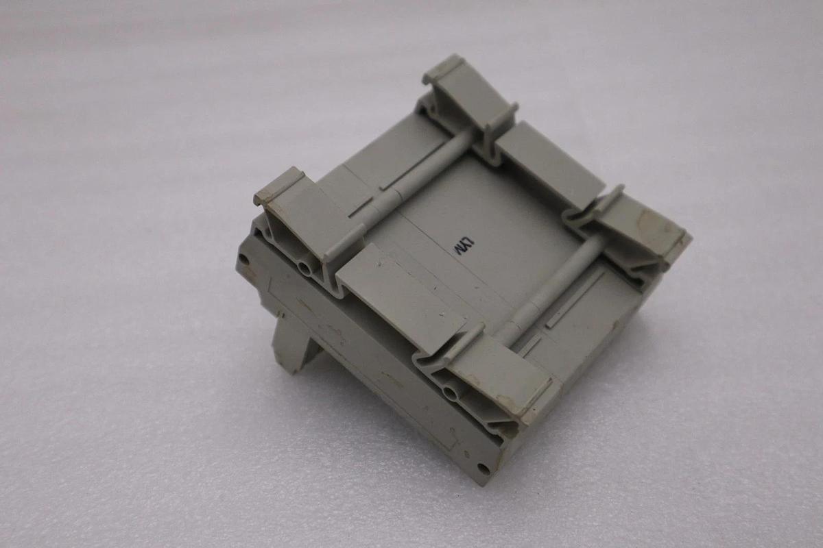 Used AB Allen Bradley Input Interface Module 1492-AIFM6S-3 1492AIFM6S3 STK H1415A